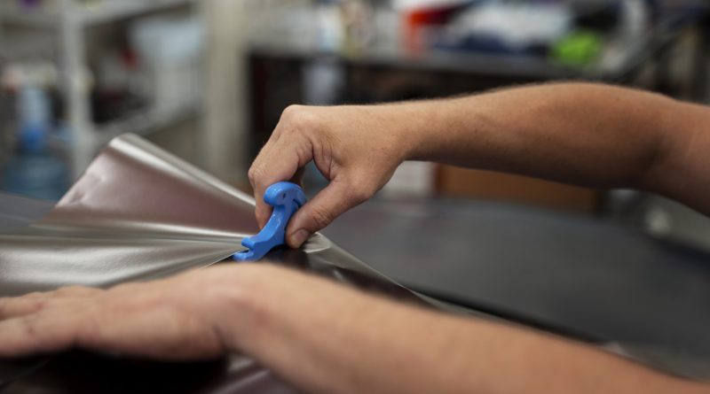 Manutenzione Essenziale per Macchine di Stampaggio Plastica